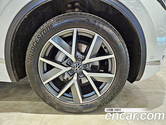 Volkswagen Touareg 3.0 TDI Prestige — пробег 67 400 км — фото 5 из 5