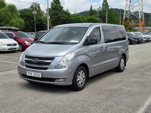 Hyundai Starex 12-Seater Wagon CVX Luxury — пробег 156 000 км — фото 1 из 5