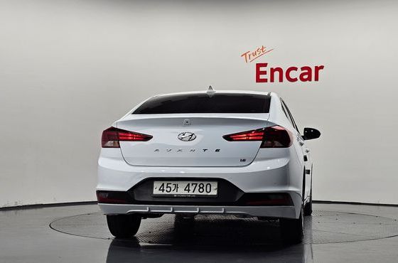 Hyundai AVANTE 1.6 Smart — пробег 51 465 км — фото 4 из 5
