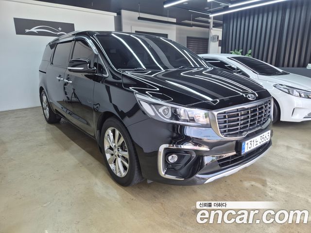 Kia Carnival 9-Seater Prstige — пробег 149 083 км — фото 2 из 5