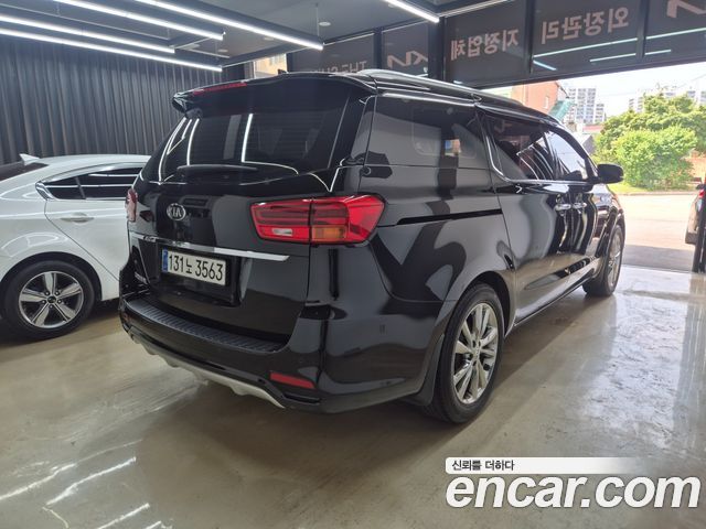 Kia Carnival 9-Seater Prstige — пробег 149 083 км — фото 5 из 5