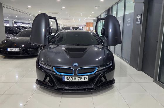 BMW i8 Coupe — пробег 44 700 км — фото 3 из 5