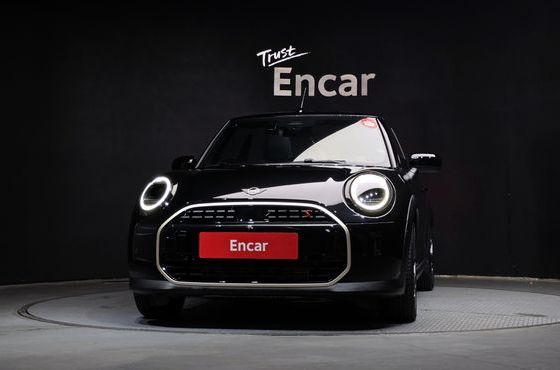 Mini Cooper Convertible Favoured — пробег 3 918 км — фото 3 из 5