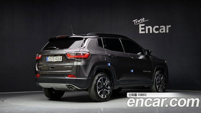 Jeep Compass из Кореи Encar