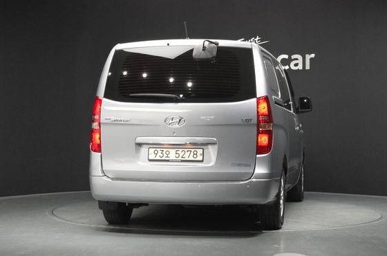 Hyundai Starex Van 5-Seater Modern — пробег 12 245 км — фото 4 из 5