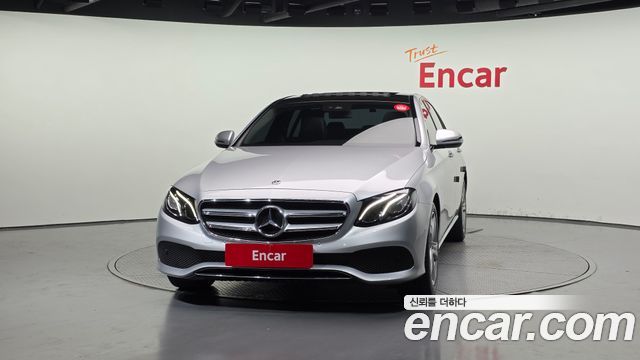 Mercedes-Benz E-Class из Кореи Encar