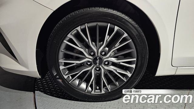 Kia K3 из Кореи Encar