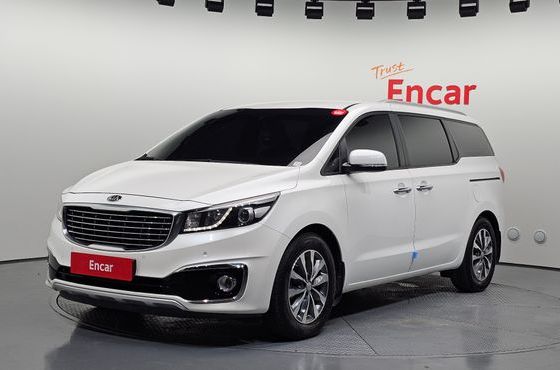 Kia Carnival 9-seater Luxury — пробег 176 474 км — фото 1 из 5