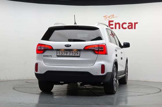 Kia Sorento Diesel 2.0 2WD Limited — пробег 131 370 км — фото 4 из 5