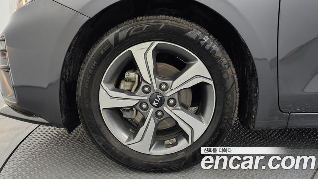 Kia K3 из Кореи Encar