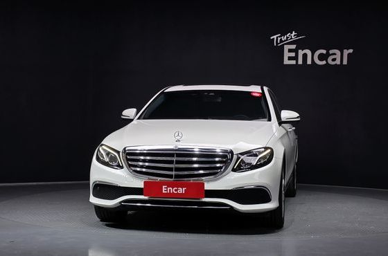 Mercedes-Benz E-Class E220d 4MATIC Exclusive — пробег 93 092 км — фото 3 из 5