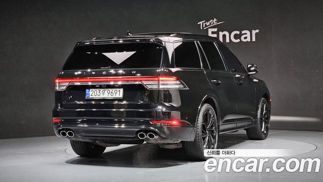Lincoln Aviator 3.0 Reserve  AWD — пробег 44 466 км — фото 2 из 5