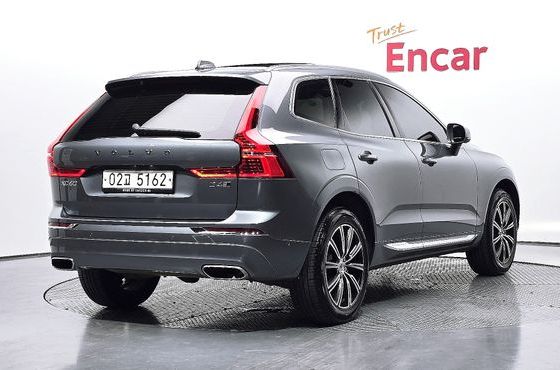 Volvo XC60 D4 Inscription — пробег 165 377 км — фото 2 из 5