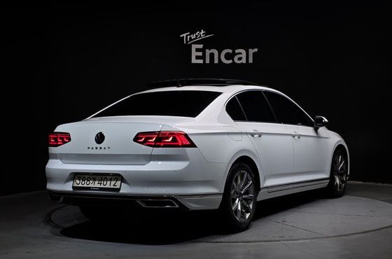 Volkswagen Passat 2.0 TDI Prestige — пробег 53 778 км — фото 2 из 5