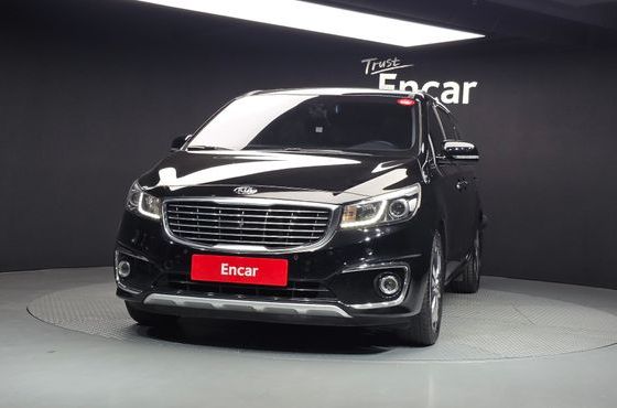 Kia Carnival 9-seater Noblesse — пробег 175 628 км — фото 3 из 5