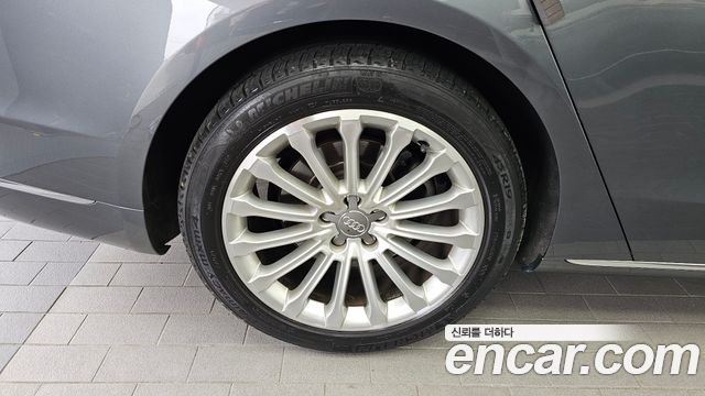 Audi A8 из Кореи Encar