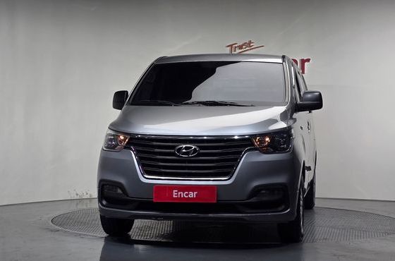 Hyundai Starex Van 3-Seater Smart — пробег 102 202 км — фото 3 из 5