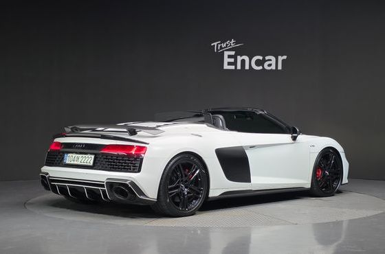 Audi R8 5.2 V10 Performance Spyder — пробег 42 242 км — фото 2 из 5