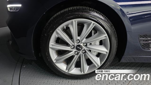 Genesis G70 из Кореи Encar