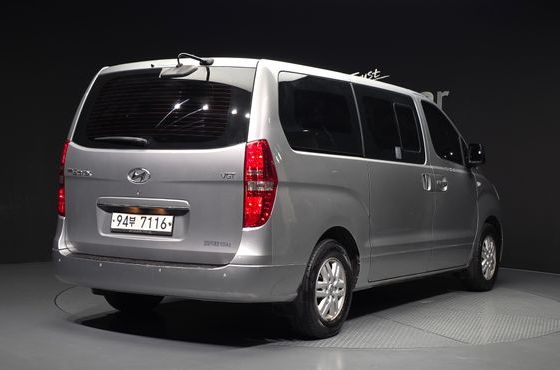 Hyundai Starex 5-Seater VAN Smart — пробег 140 480 км — фото 2 из 5