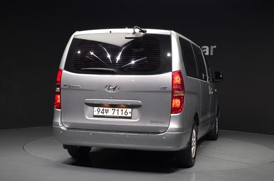 Hyundai Starex 5-Seater VAN Smart — пробег 140 480 км — фото 4 из 5
