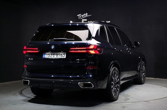 BMW X5 xDrive 40i M Sport — пробег 25 995 км — фото 2 из 5