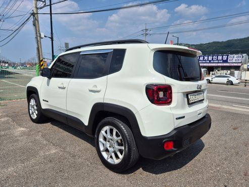 Jeep Renegade 1.6 Diesel Limited — пробег 97 369 км — фото 3 из 5