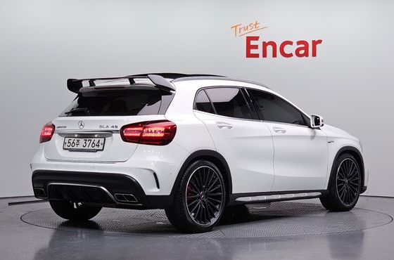 Mercedes-Benz GLA-Class GLA45 AMG 4MATIC — пробег 96 630 км — фото 2 из 5