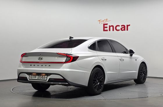 Hyundai Sonata 2.0 Premium Family — пробег 64 785 км — фото 2 из 5