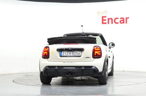 Mini Cooper Convertible JCW — пробег 63 172 км — фото 4 из 5