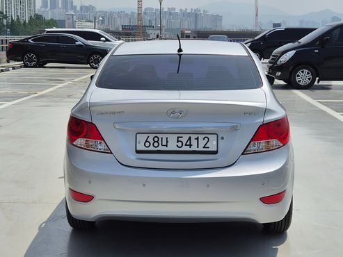 Hyundai Accent 1.4 VVT Premium — пробег 181 474 км — фото 4 из 5