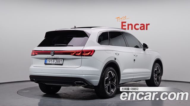 Volkswagen Touareg 3.0 TDI Prestige — пробег 24 484 км — фото 2 из 5