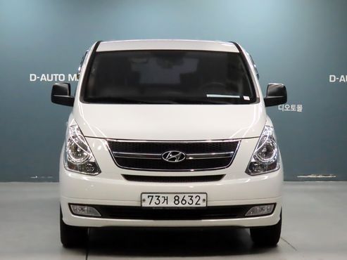 Hyundai Starex 12-Seater Wagon CVX Premium — пробег 98 834 км — фото 3 из 5