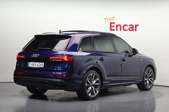 Audi Q7 50 TDI Quattro Premium — пробег 41 953 км — фото 2 из 5