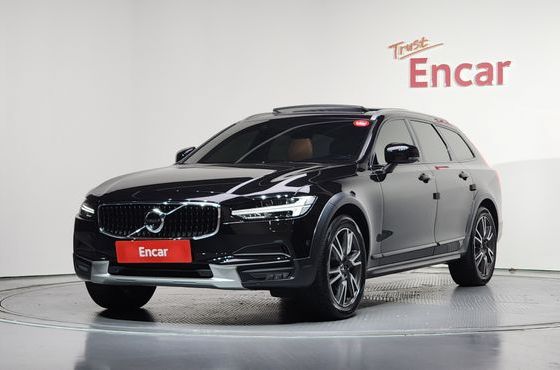 Volvo V90 T5 Pro AWD — пробег 117 789 км — фото 1 из 5