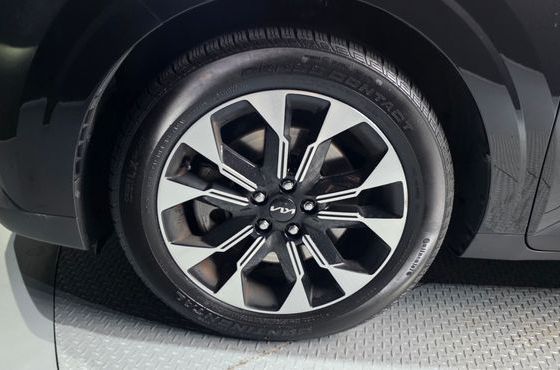 Kia Carnival 9-Seater Signature — пробег 73 570 км — фото 5 из 5
