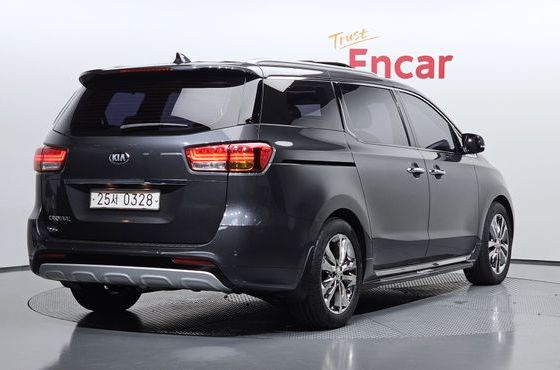 Kia Carnival 9-seater Prestige — пробег 72 839 км — фото 2 из 5