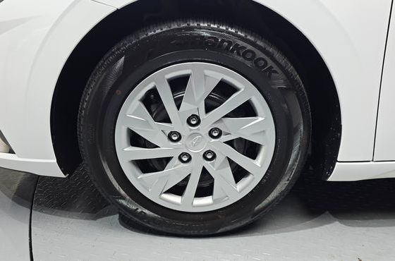 Hyundai AVANTE 1.6 Smart — пробег 25 656 км — фото 5 из 5