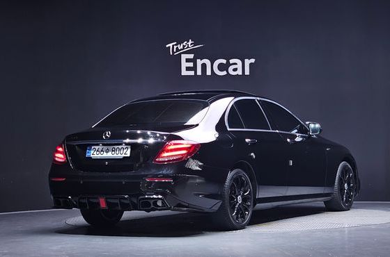 Mercedes-Benz E-Class E350 4MATIC AMG Line — пробег 101 652 км — фото 2 из 5