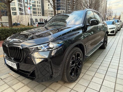 BMW X5 xDrive 50e xLine — пробег 2 850 км — фото 3 из 5