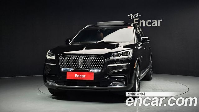 Lincoln Aviator 3.0 Reserve  AWD — пробег 9 261 км — фото 3 из 5