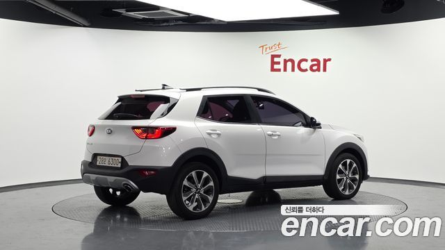 Kia Stonic Diesel 1.6 Trendy — пробег 185 262 км — фото 2 из 5