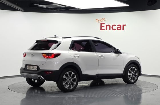 Kia Stonic Diesel 1.6 Trendy — пробег 185 262 км — фото 2 из 5