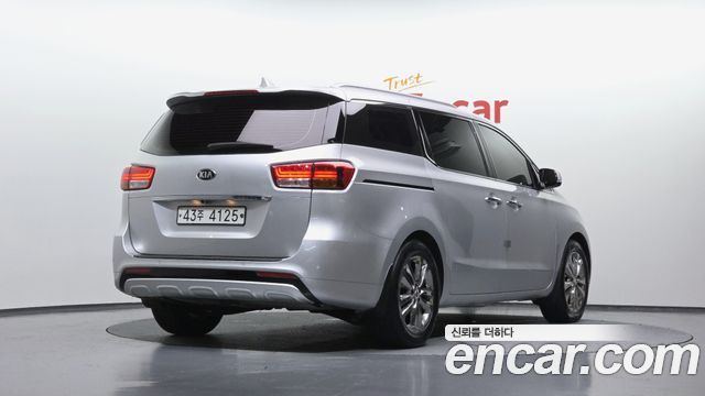 Kia Carnival из Кореи Encar