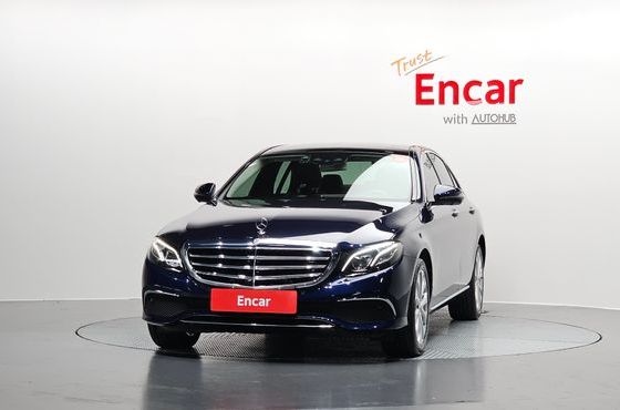 Mercedes-Benz E-Class E300 4MATIC Exclusive — пробег 42 995 км — фото 3 из 5