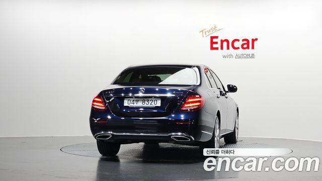 Mercedes-Benz E-Class из Кореи Encar