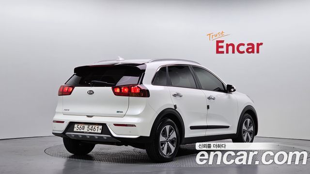 Kia Niro из Кореи Encar