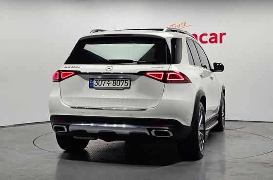 Mercedes-Benz GLE-Class GLE300d 4MATIC — пробег 34 039 км — фото 4 из 5