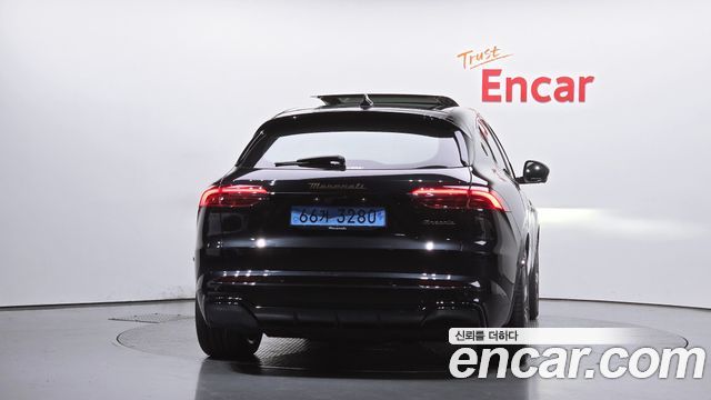 Maserati Grecale из Кореи Encar