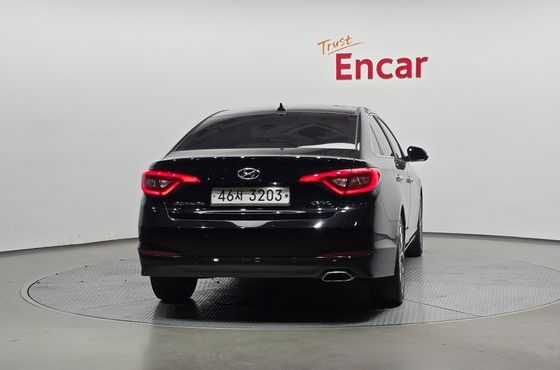Hyundai Sonata 2.0 Premium — пробег 163 814 км — фото 4 из 5